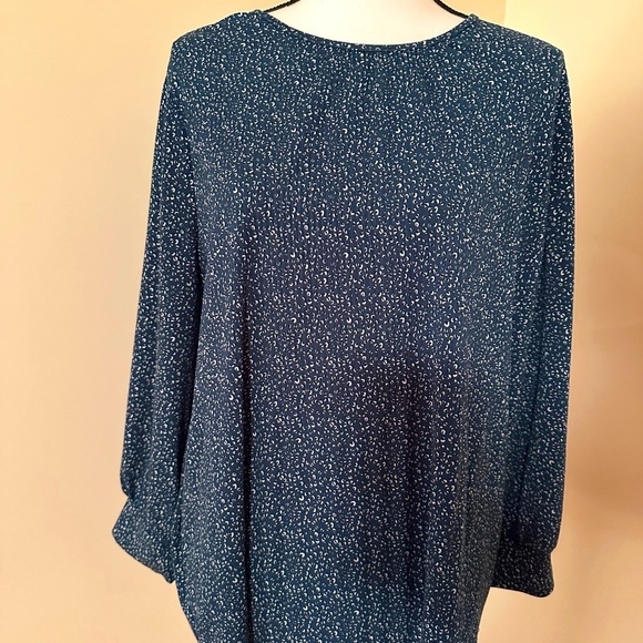 Adrianna Papell Tops - *ADRIANNA PAPELL* Blue Print Long Sleeve Shirt Size Large